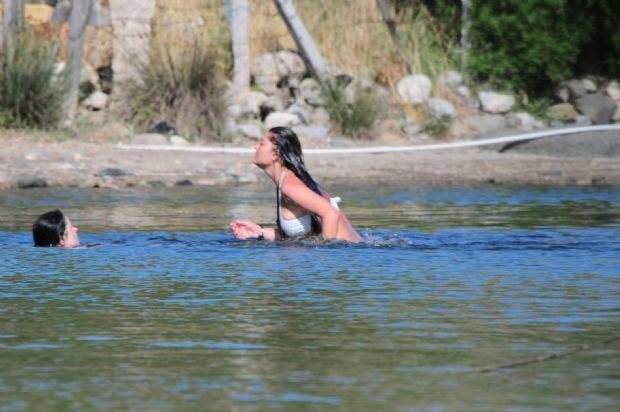 Nurgül Yeşilçay yaza erken girdi