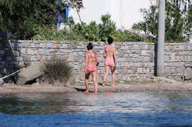 Nurgül Yeşilçay yaza erken girdi