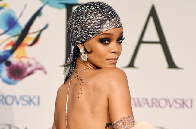 Rihanna’nın Seksi Dansı