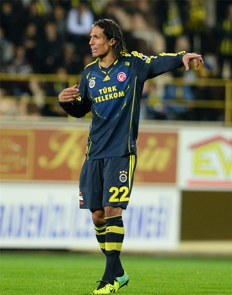 Fenerbahçe - Galatasaray süper kupa finali kadroları