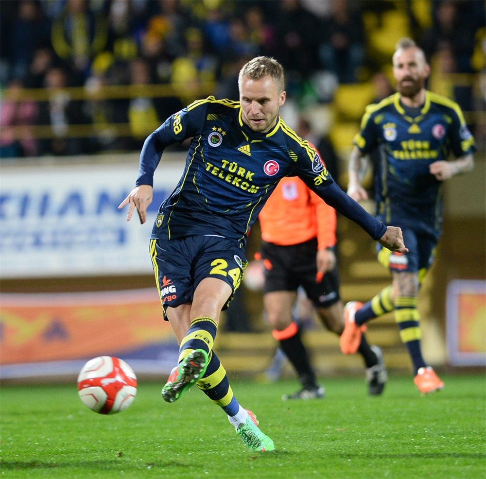 Fenerbahçe - Galatasaray süper kupa finali kadroları