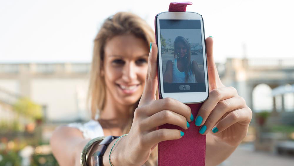 En iyi Selfie (özçekim) fotoğraf için 10 ipucu