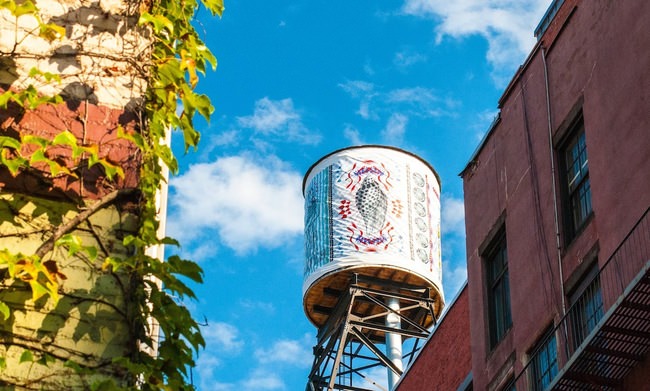 Sanatçılar New York silüetine dokundu