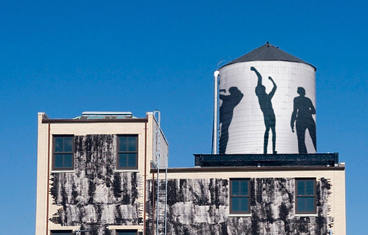 Sanatçılar New York silüetine dokundu