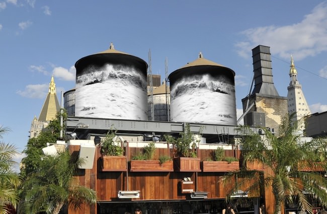 Sanatçılar New York silüetine dokundu