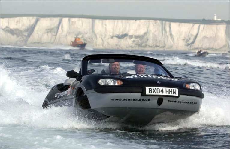 Hem karada hem denizde