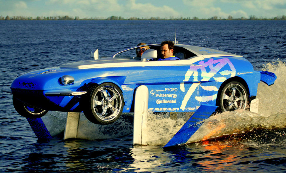 Hem karada hem denizde