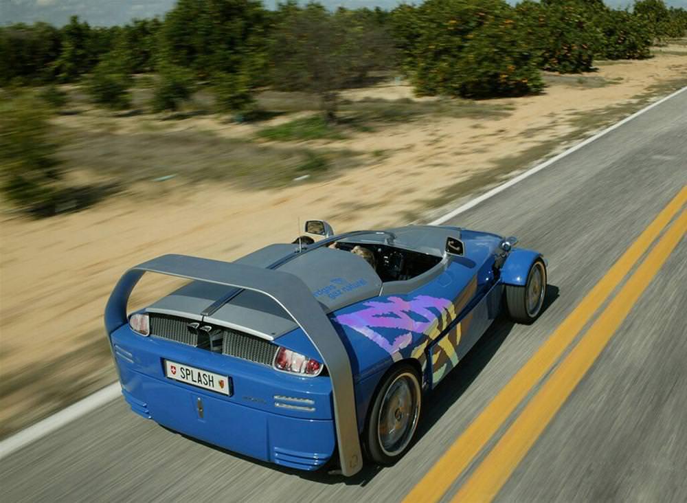 Hem karada hem denizde