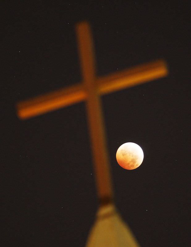 Kanlı ay tutulması büyüledi