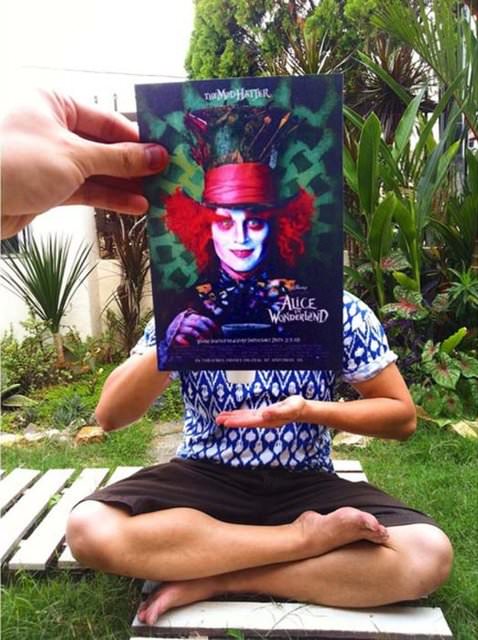 Film afişlerine bir de böyle bakın