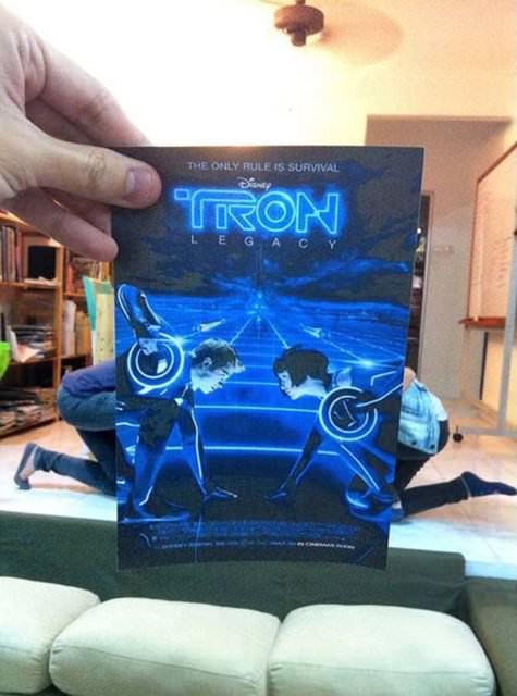 Film afişlerine bir de böyle bakın