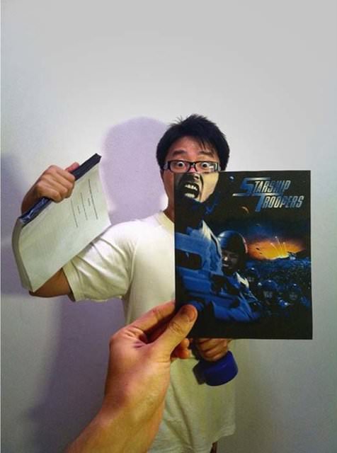 Film afişlerine bir de böyle bakın