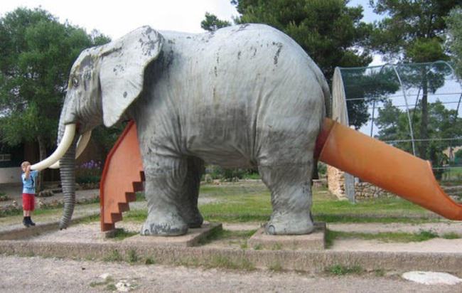 Parkların korkunç oyuncakları