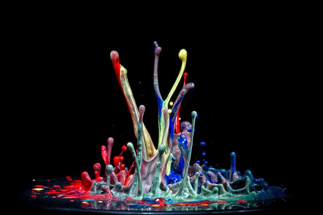 Rengarenk boyalar “tekno” dinlerse ne olur?