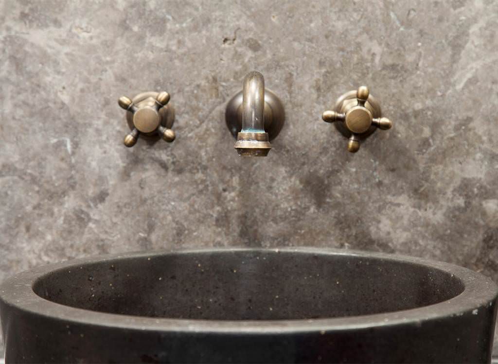 Londra'da Harry Potter oteli açıldı