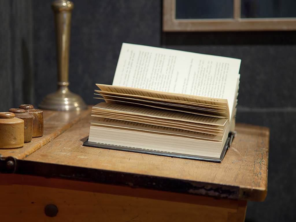 Londra'da Harry Potter oteli açıldı