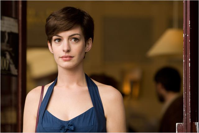 Güzel astronot: Anne Hathaway