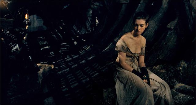 Güzel astronot: Anne Hathaway