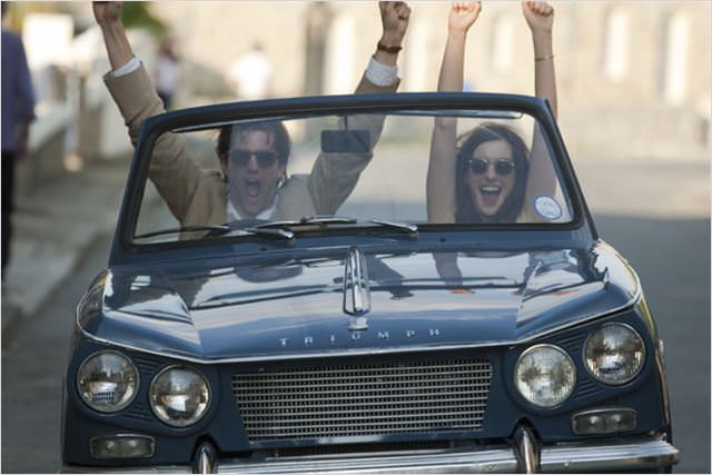 Güzel astronot: Anne Hathaway