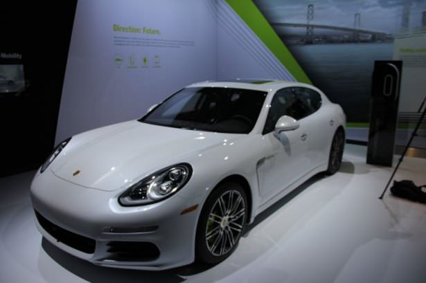 Herkesin gözü orada