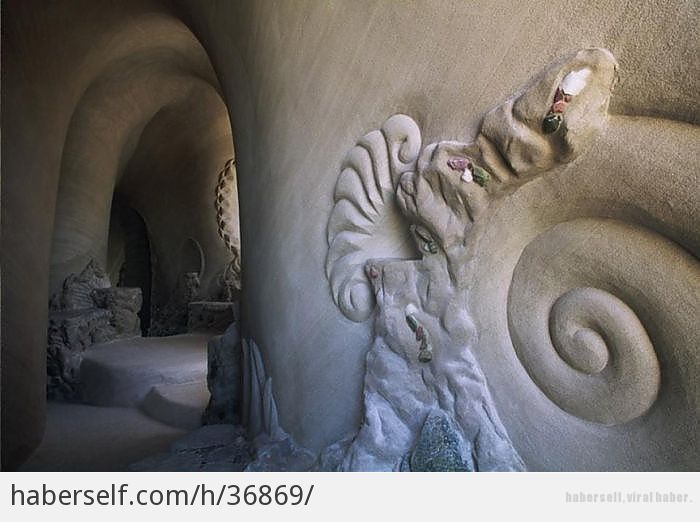 10 yılını bu mağaraya verdi