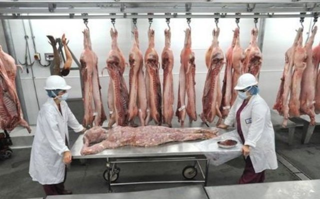 İnsan eti satan kasap