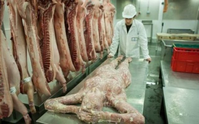 İnsan eti satan kasap