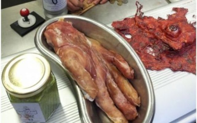 İnsan eti satan kasap