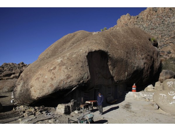 Dünyadaki en tuhaf 16 ev!