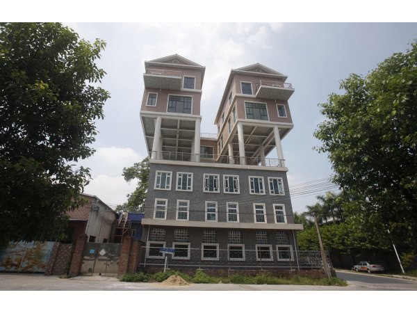 Dünyadaki en tuhaf 16 ev!