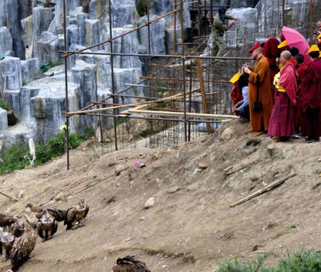 Akıl almaz gelenek!