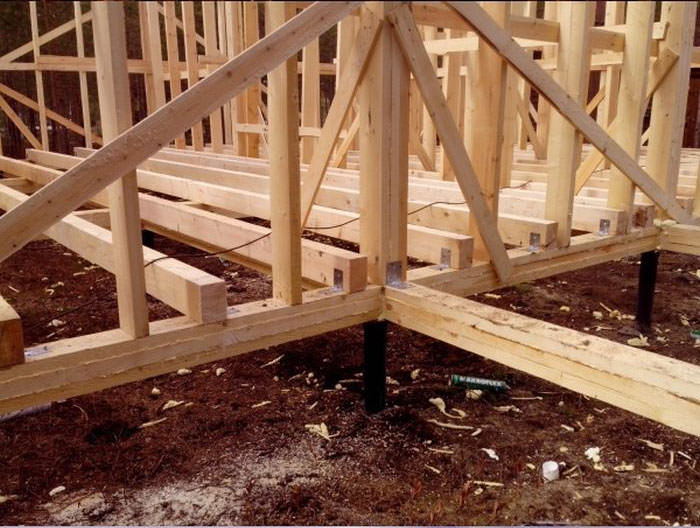 Sıkıntıdan ev yaptılar!