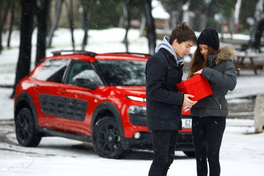 İki gerçek aşk! Sevgililer günü otomobilleri