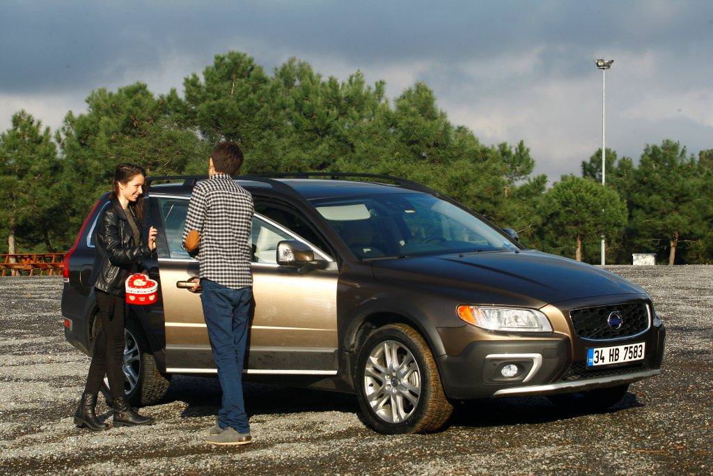 İki gerçek aşk! Sevgililer günü otomobilleri