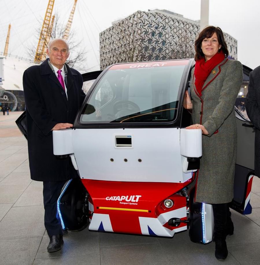 Sürücüsüz otomobiller basına tanıtıldı