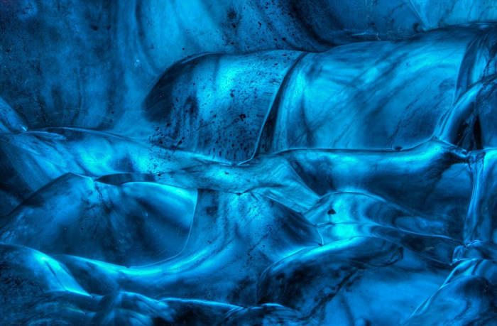 İzlanda'daki dev kristal labirentler