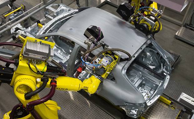 Porsche'nin yapılış süreci fotoğraflandı