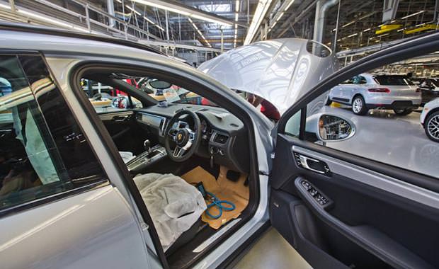 Porsche'nin yapılış süreci fotoğraflandı