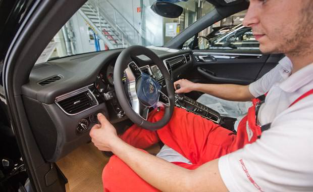 Porsche'nin yapılış süreci fotoğraflandı