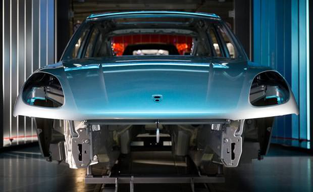 Porsche'nin yapılış süreci fotoğraflandı