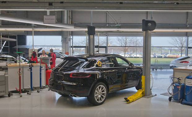 Porsche'nin yapılış süreci fotoğraflandı