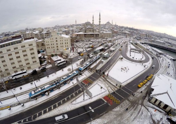 Beyaz İstanbul havadan böyle görüntülendi