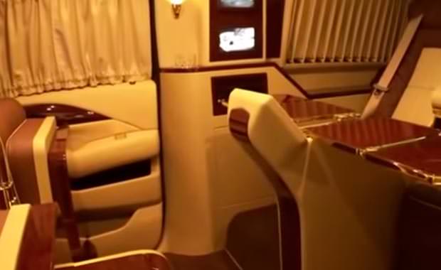 Cadillac'ı 24 ayar altın ile kapladı