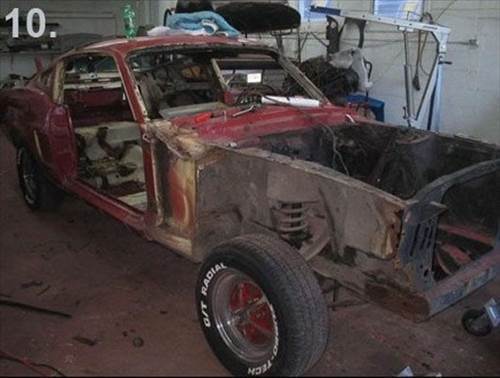 Çöplükten çıkan lüks otomobiller