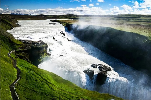 İnsanı Büyüleyen En Görkemli 15 Şelale