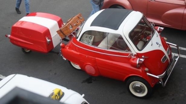 Bir bakan bir daha bakıyor!