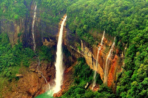 İnsanı Büyüleyen En Görkemli 15 Şelale