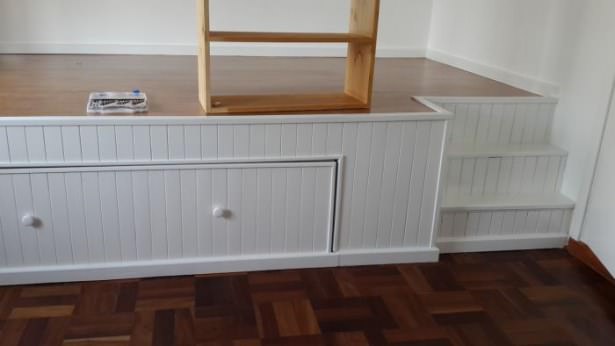 Odasını bakın ne hale getirdi