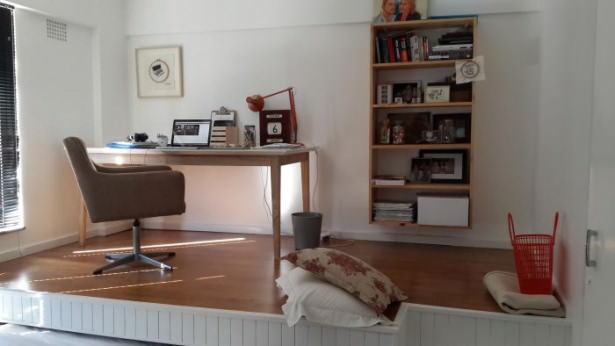 Odasını bakın ne hale getirdi