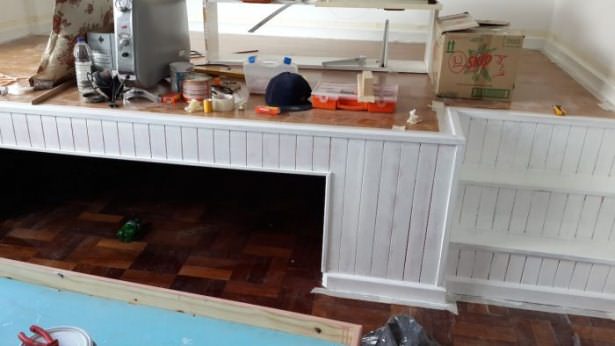 Odasını bakın ne hale getirdi